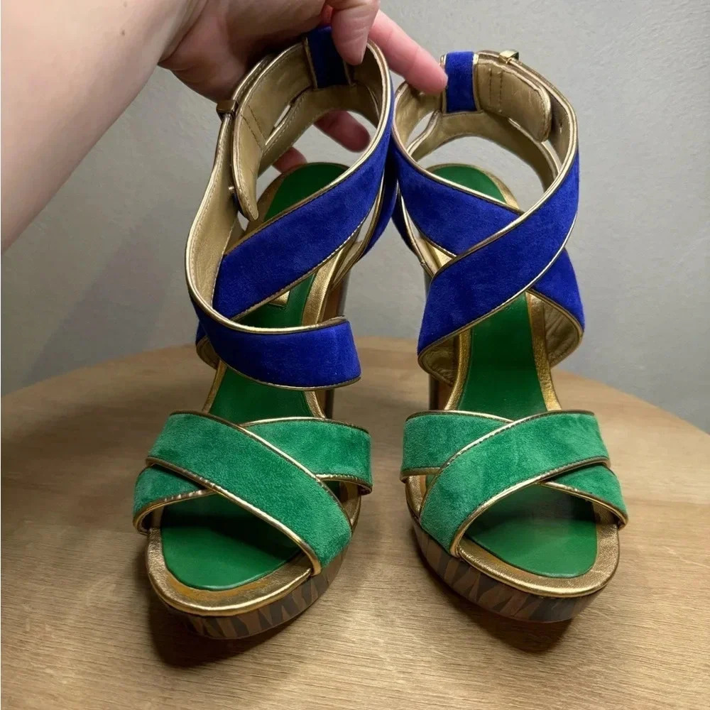 BCBGMaxAzria Suede Heels - Picture 4 of 10